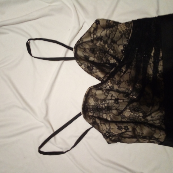 DaVinci Black & White Lace Short Dress - Picture 4 of 5